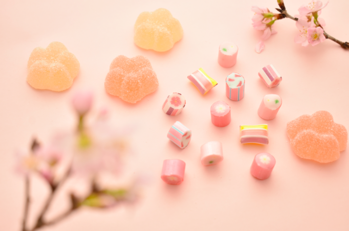「世界一おもしろいお菓子屋さん」”PAPABUBBLE”一足早く桜、咲きました♪