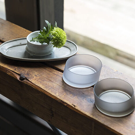 ARASエイラス★未使用品★小皿★楕円★スモークグレー ARASエイラス⭐︎未使用品⭐︎小皿⭐︎楕円⭐︎スモークグレー⭐︎4枚