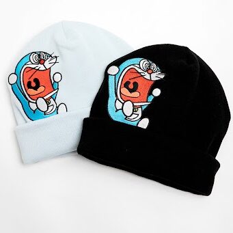 【極美品】CA4LA ドラえもんニット帽 CA4LA】大人気キャラクター『ドラえもん』の遊び心溢れる“ニット