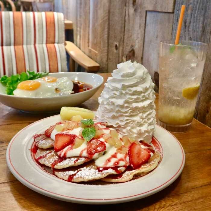 【Eggs’n Things】6月1日(水)から桃を堪能できる期間限定メニューが登場!：cocotte
