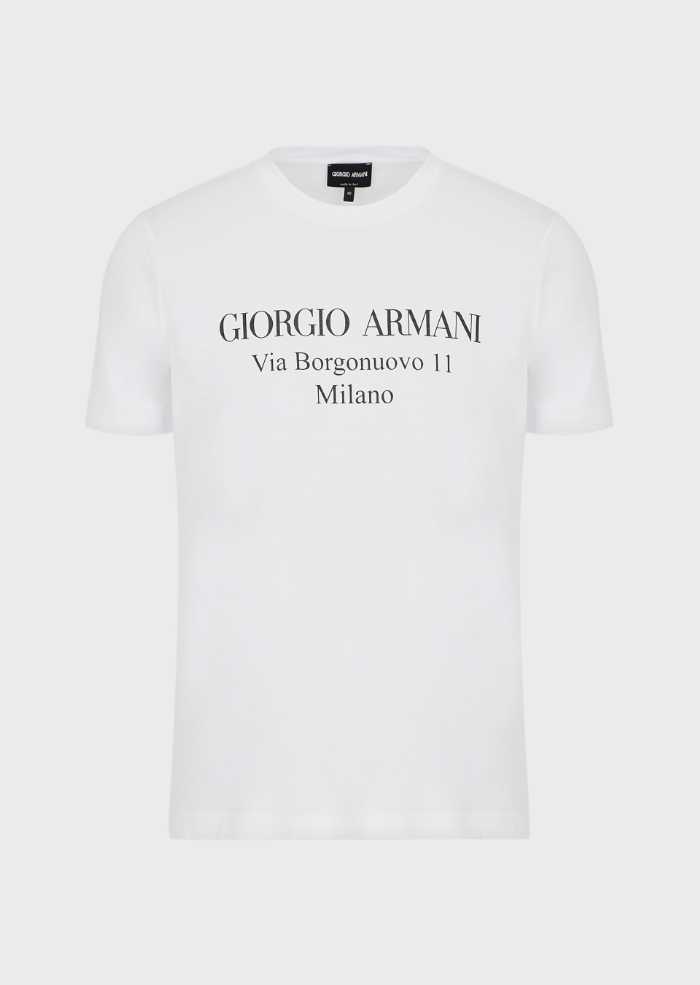 ジョルジオアルマーニのTシャツ