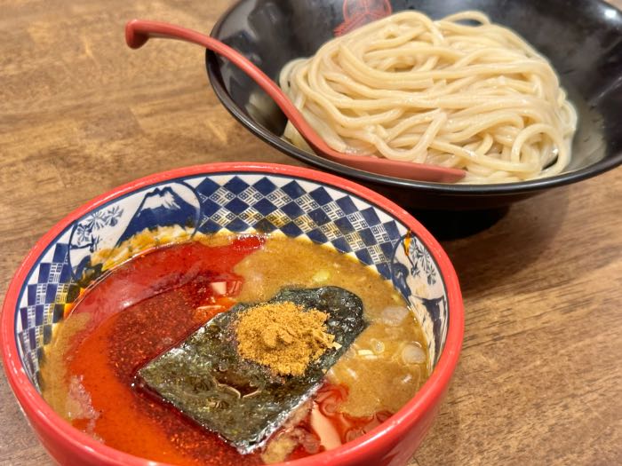 三田製麺所の灼熱つけ麺カレー1