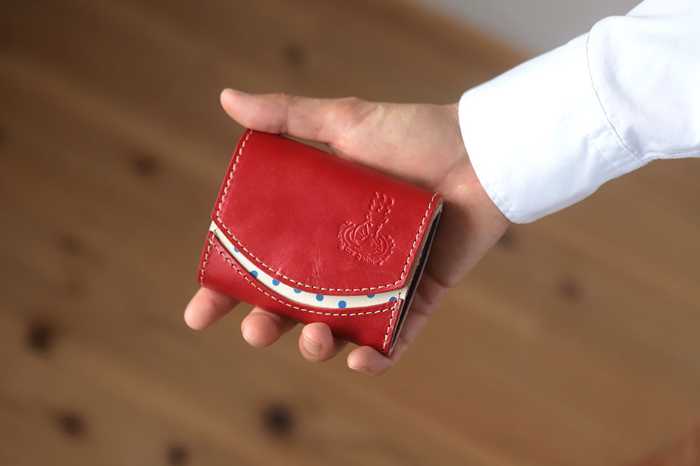 クアトロガッツの新作コラボ財布②