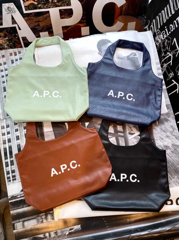 A.P.C.のアクセサリー⑦