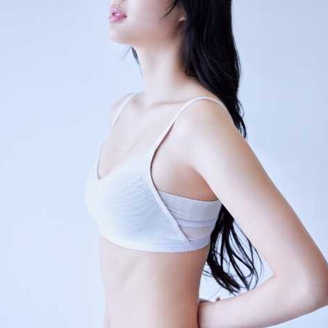 パーリーゲイツ】ワコールのCW-Xとコラボ!業界初の｢ゴルフブラ｣を発売