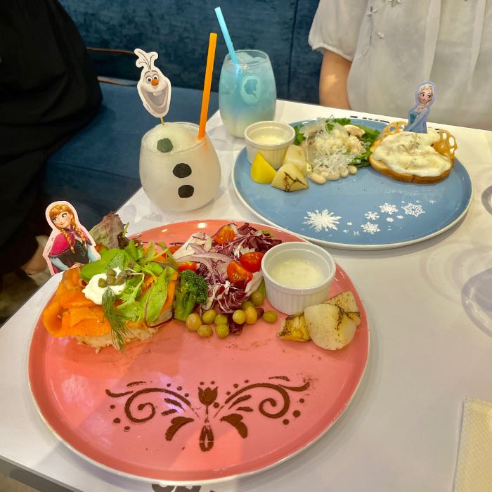 アナ雪カフェの料理メイン