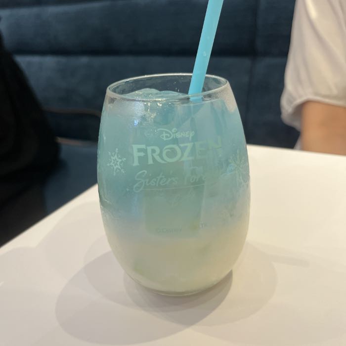 アナ雪カフェのドリンク2