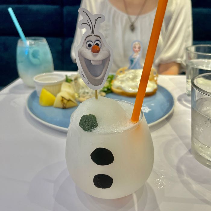 アナ雪カフェのドリンク1