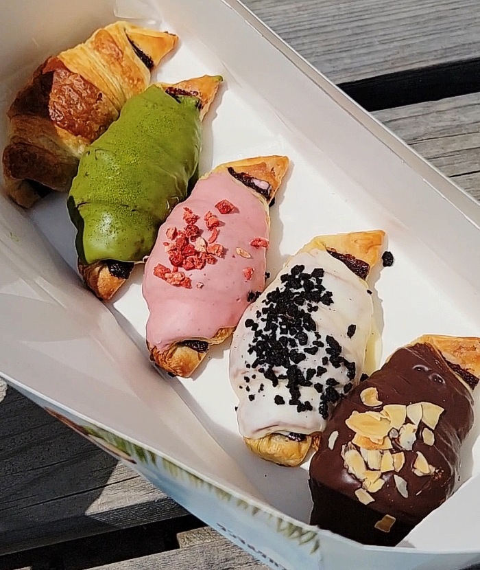 新宿】一部店舗限定で販売されているサンマルクカフェの「チョコクロ