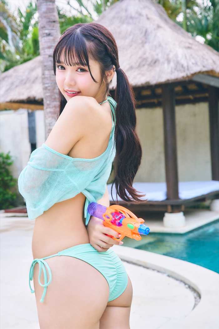 津代美月の写真集④