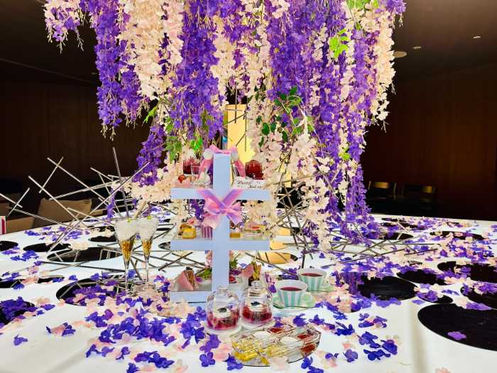 ANAクラウンプラザホテル大阪のPink Afternoon Tea【with Purple】です。