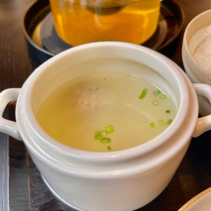 湘南飯店のスープ1