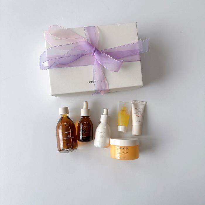 アロマティカのスキンケアセット2