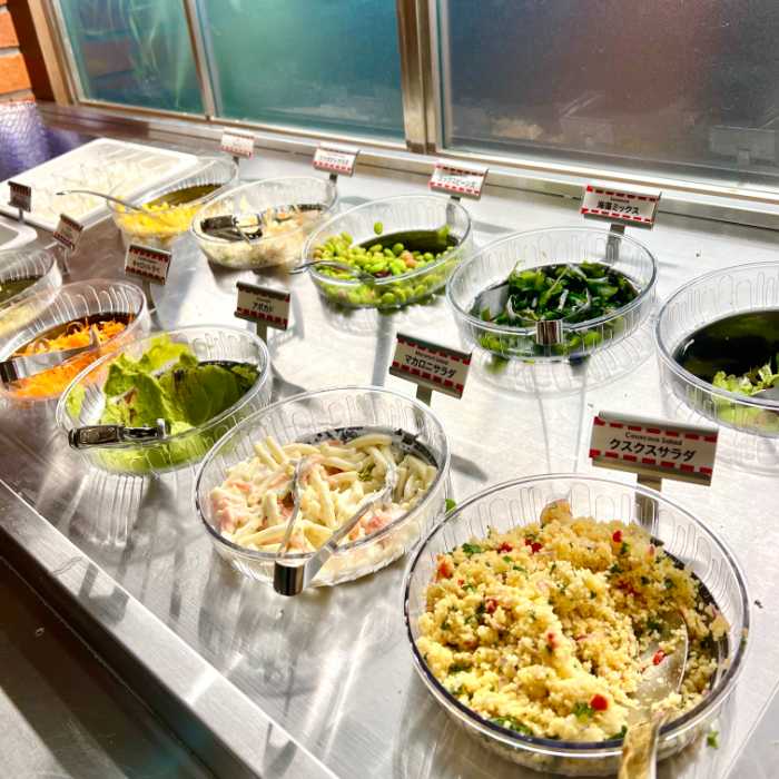 シェーキーズのサラダバー