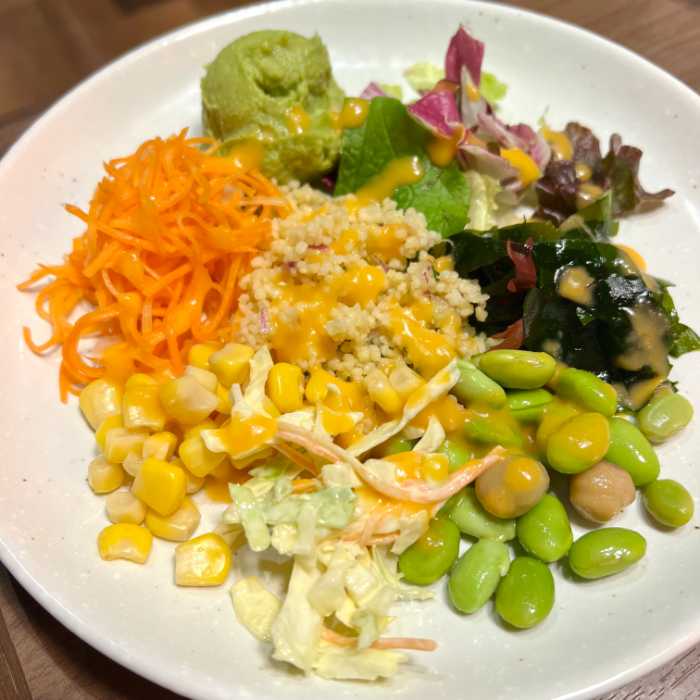 シェーキーズのサラダ