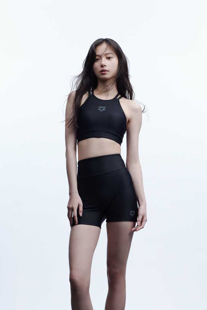 アリーナユアラインの新作④