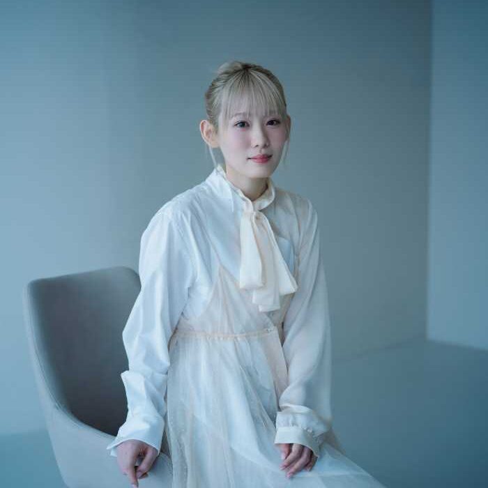値下げ】櫻坂46 小池美波 サイン Tシャツ 櫻坂46最後の一期生・小池美波が｢blt graph.｣で卒業前ラストグラビアを