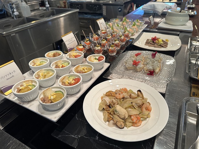 ホテル ユニバーサル ポートの春の華やかイタリアンです。