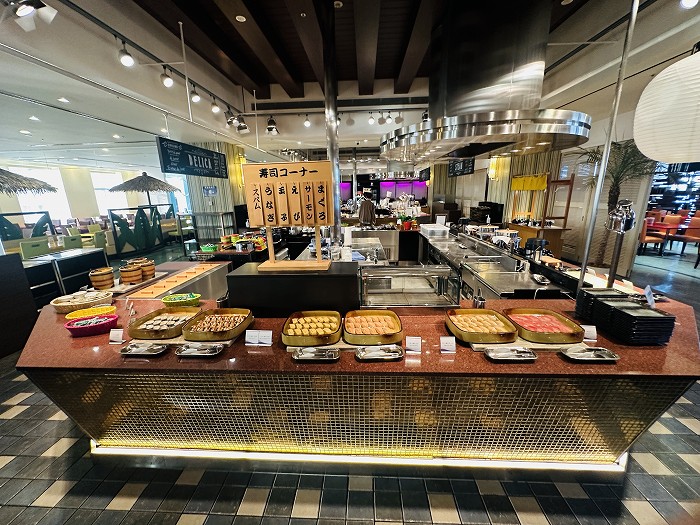 ホテル ユニバーサル ポートの春の華やかイタリアンです。