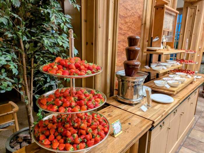 ザ･リッツ･カールトン大阪のストロベリーガーデン①