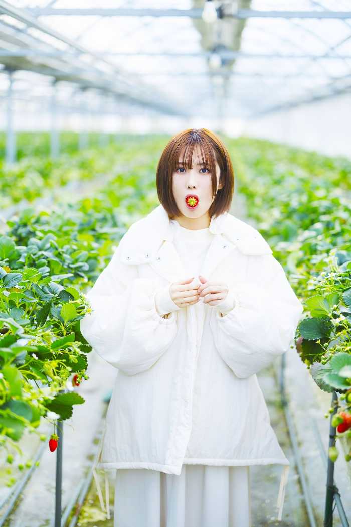 夏吉ゆうこのファースト写真集③