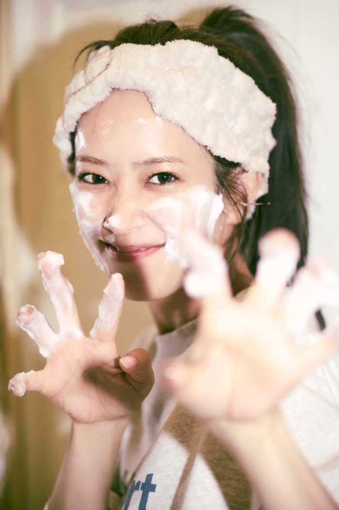 佐々木久美のファースト写真集①