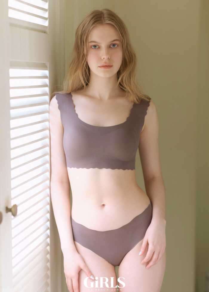 GiRLS by PEACHJOHNの新作コレクション⑥