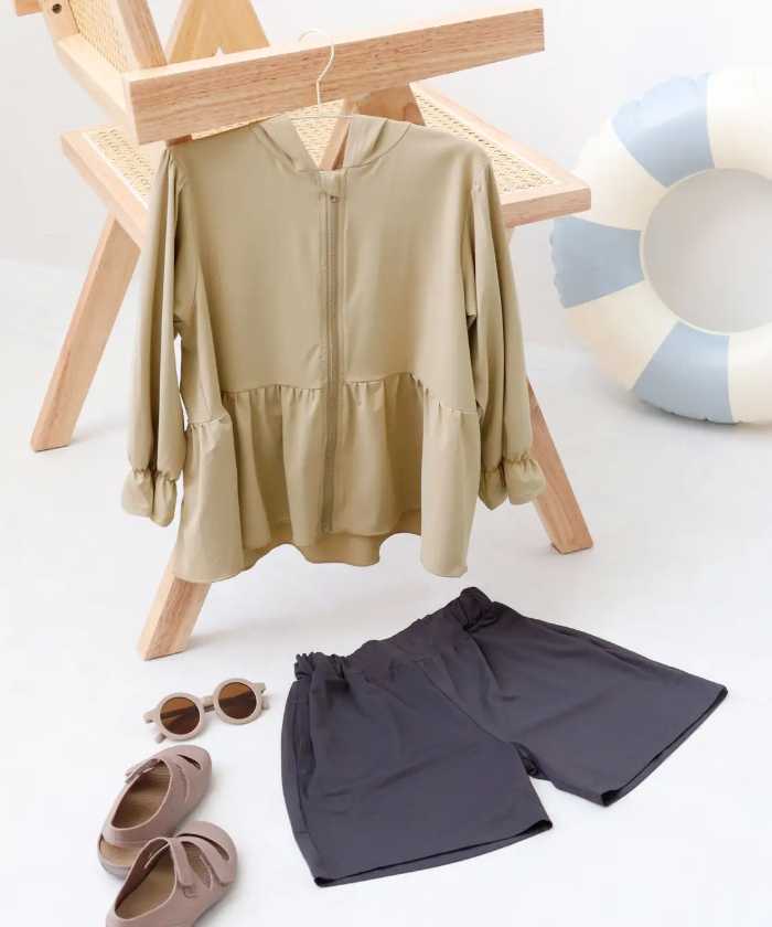 ツーハッチのキッズラッシュガード⑤