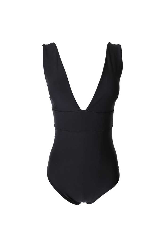 SWELLYのスイムウエアコレクション④