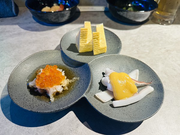 ライジングは寿司とポールダンスが楽しめます。