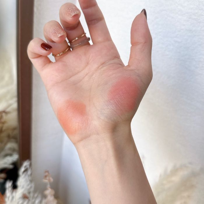 インフィニトリーカラーの01と02