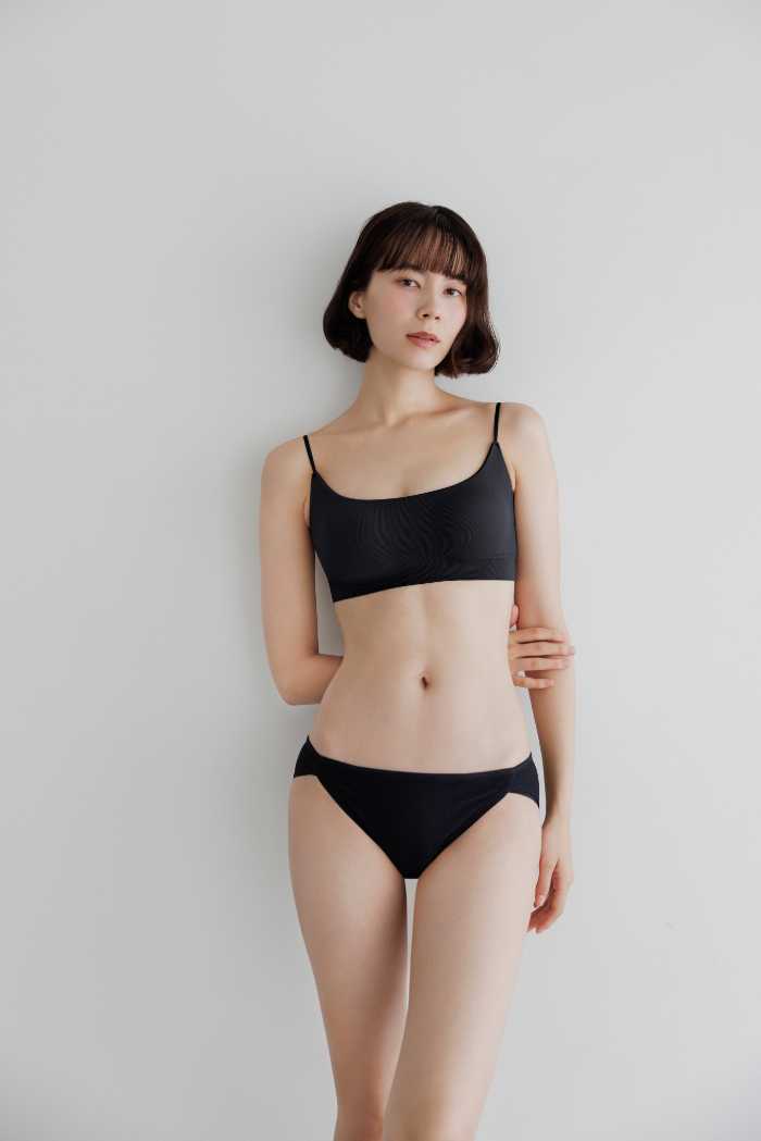 BAMBI WATERのナイトブラ⑦