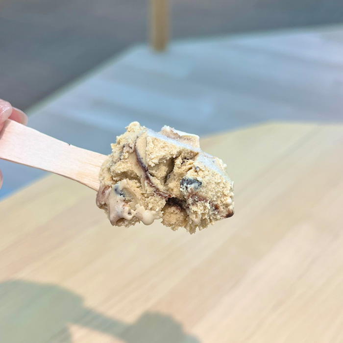 ハーゲンダッツのコーヒークッキーサンデー④