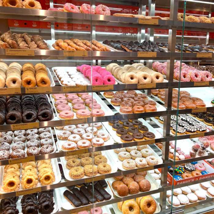 ランディーズドーナツのショーケース