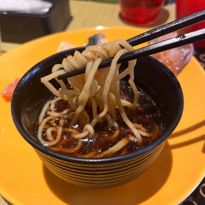 グランカフェのブラックラーメン2