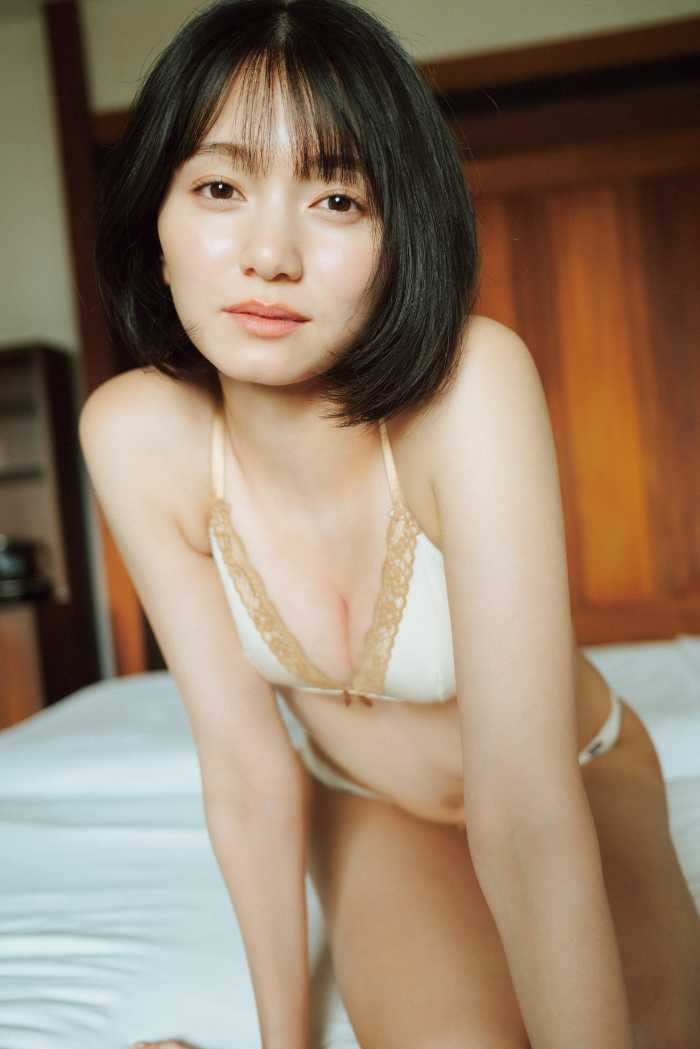 熊澤風花の2nd写真集4