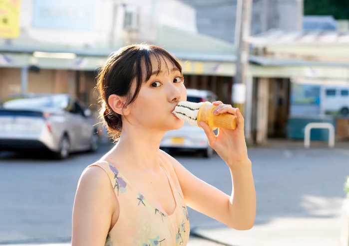 高井真菜の写真集④