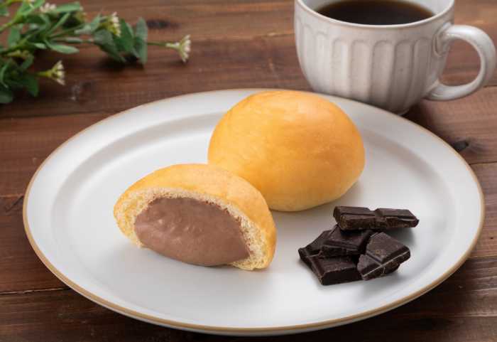 ファミリーマート限定のクリームパン①