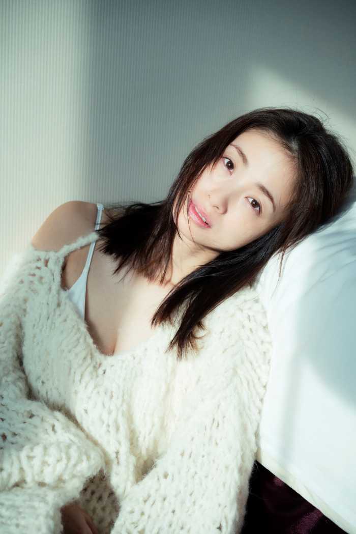 上戸彩の写真集①