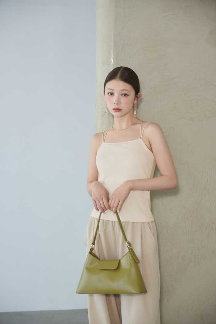 BAMBI WATERのトップス③