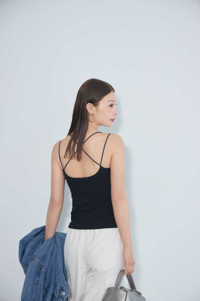 BAMBI WATERのトップス④