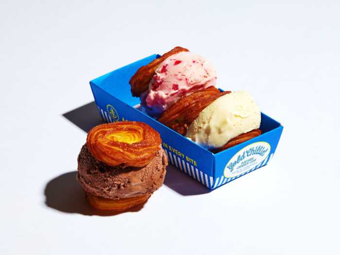 専門店のアイスチュロス