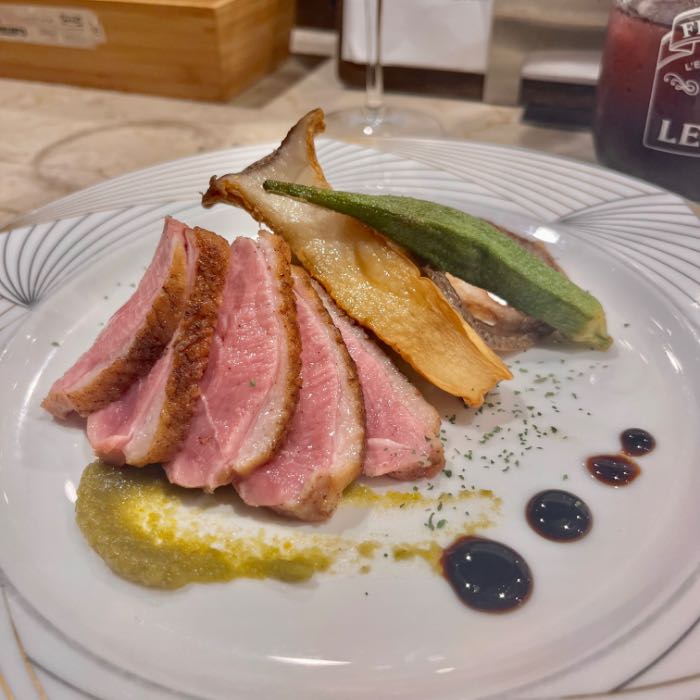 フレンチマンのメイン1