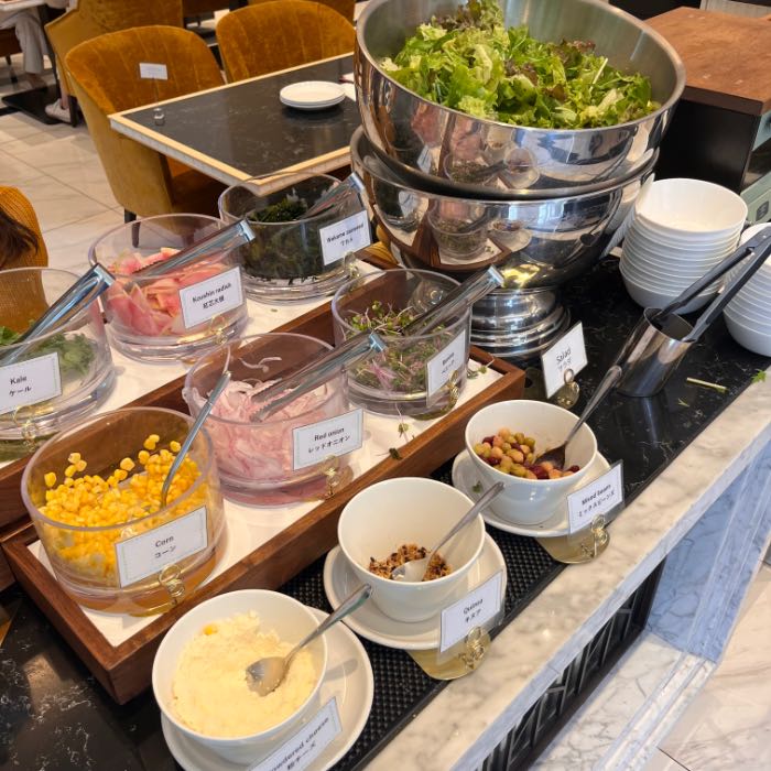 ルサンクのサラダバー1