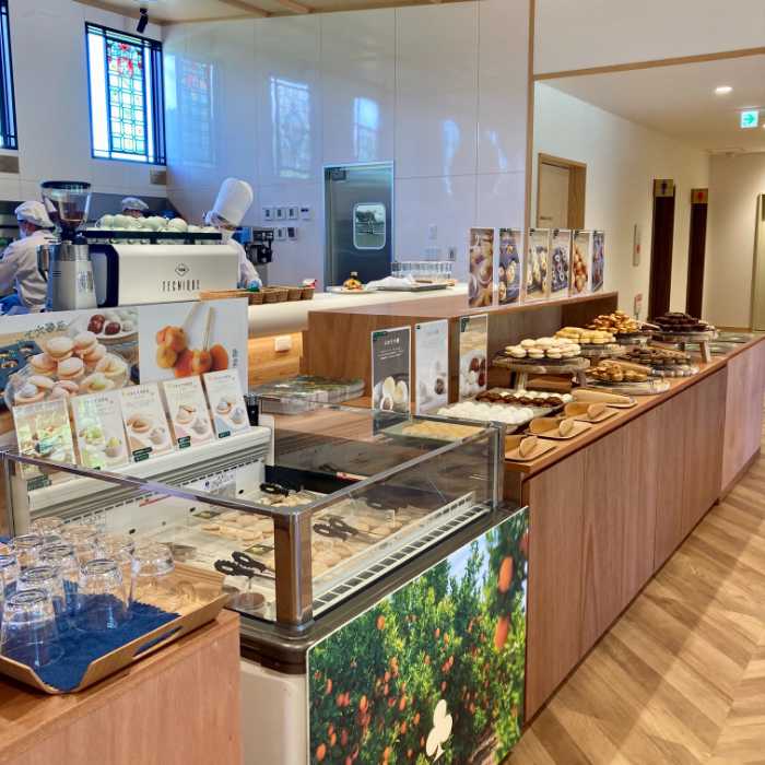 掛川森林果樹公園アトリエテラスのスイーツビュッフェ台