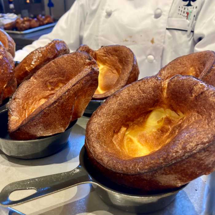 掛川森林果樹公園アトリエテラスの焼きたてポップオーバー