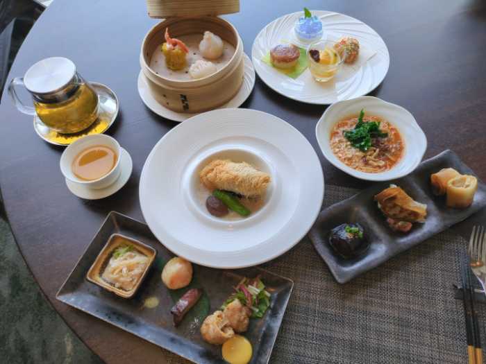 ストリングスホテルの飲茶１