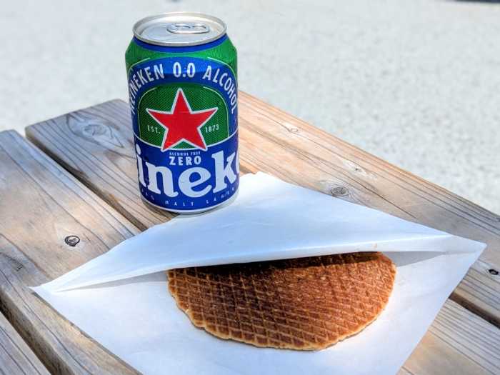 オランダ パビリオンのカフェ④