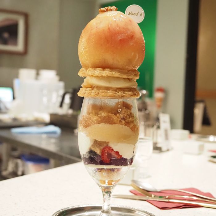 Nood eの白桃パフェ