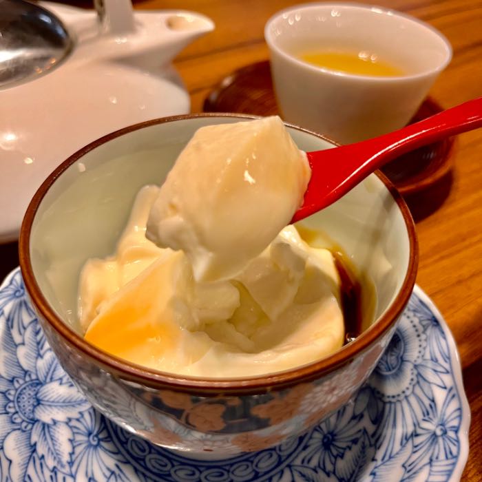 エスサワダの杏仁豆腐2